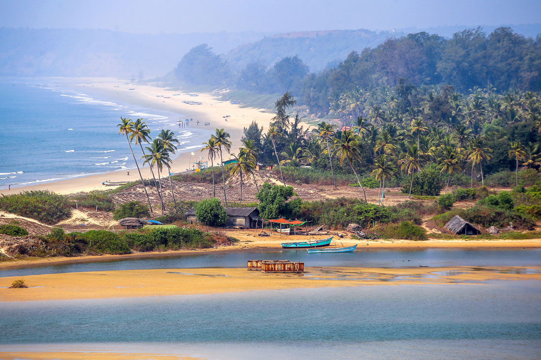 Hero image for India's classic Golden Triangle and beachy North Goa.